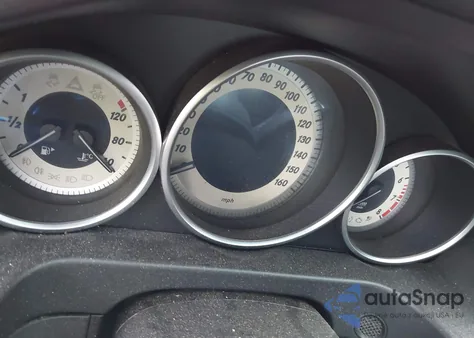 2015 Mercedes-Benz E 350 из США, поврежденный, VIN WDDHF5KB5FB139895